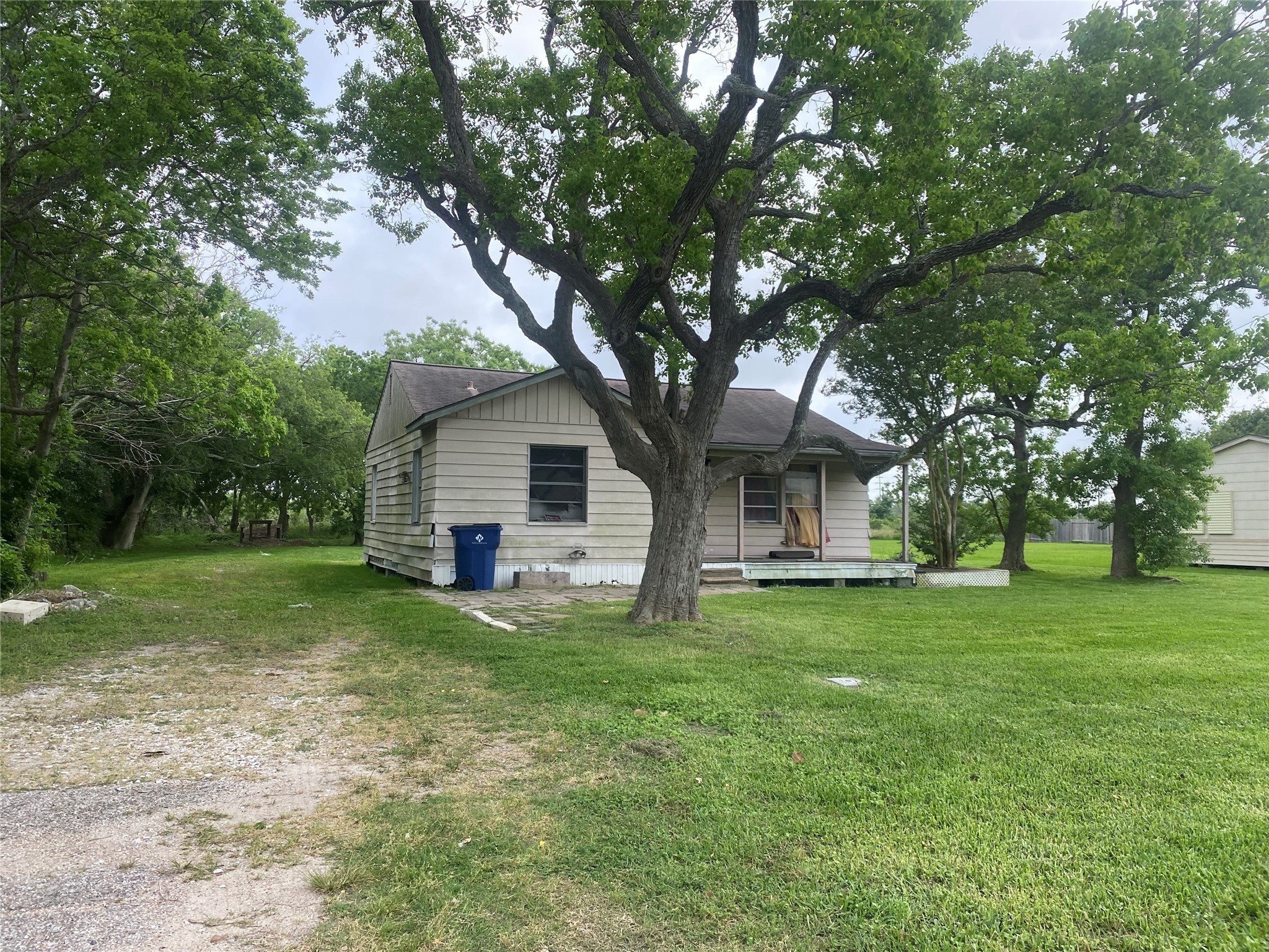 3003 2nd Avenue N Texas City TX 77590