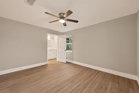 5833 Southlea Street Houston TX 77033