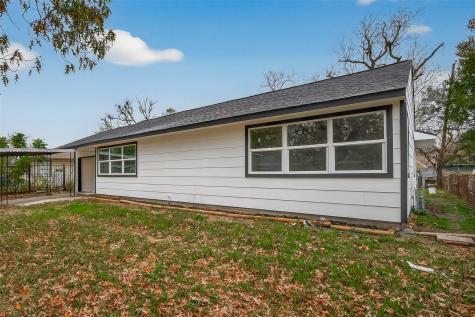 5833 Southlea Street Houston TX 77033