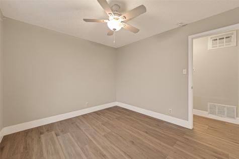 5833 Southlea Street Houston TX 77033