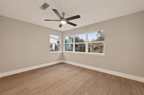 5833 Southlea Street Houston TX 77033