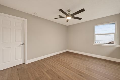 5833 Southlea Street Houston TX 77033
