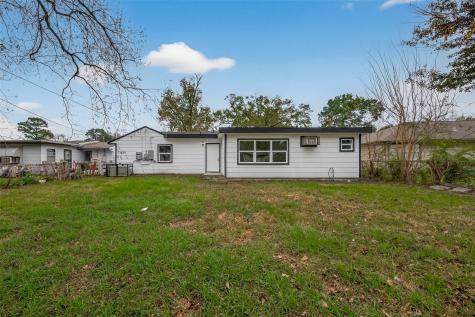 5833 Southlea Street Houston TX 77033