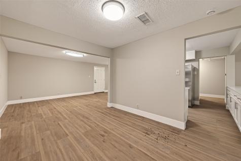 5833 Southlea Street Houston TX 77033