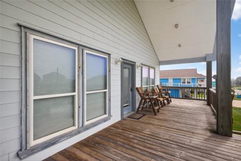 994 Nassau Drive Crystal Beach TX 77650