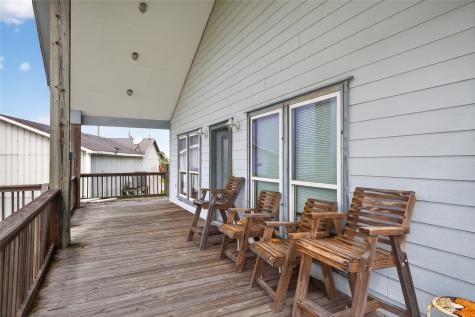 994 Nassau Drive Crystal Beach TX 77650
