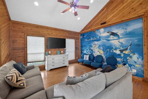 994 Nassau Drive Crystal Beach TX 77650