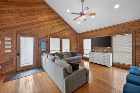 994 Nassau Drive Crystal Beach TX 77650
