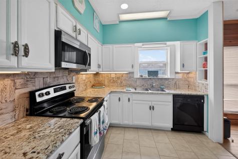 994 Nassau Drive Crystal Beach TX 77650