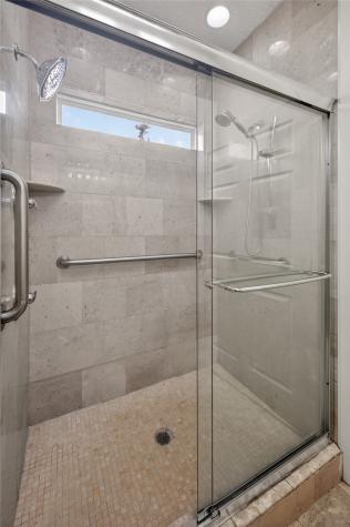 994 Nassau Drive Crystal Beach TX 77650