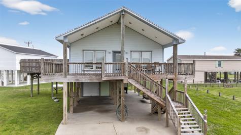 994 Nassau Drive Crystal Beach TX 77650