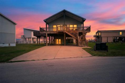 994 Nassau Drive Crystal Beach TX 77650