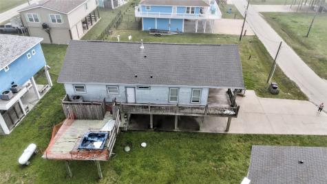 994 Nassau Drive Crystal Beach TX 77650