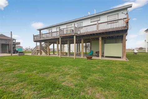 994 Nassau Drive Crystal Beach TX 77650