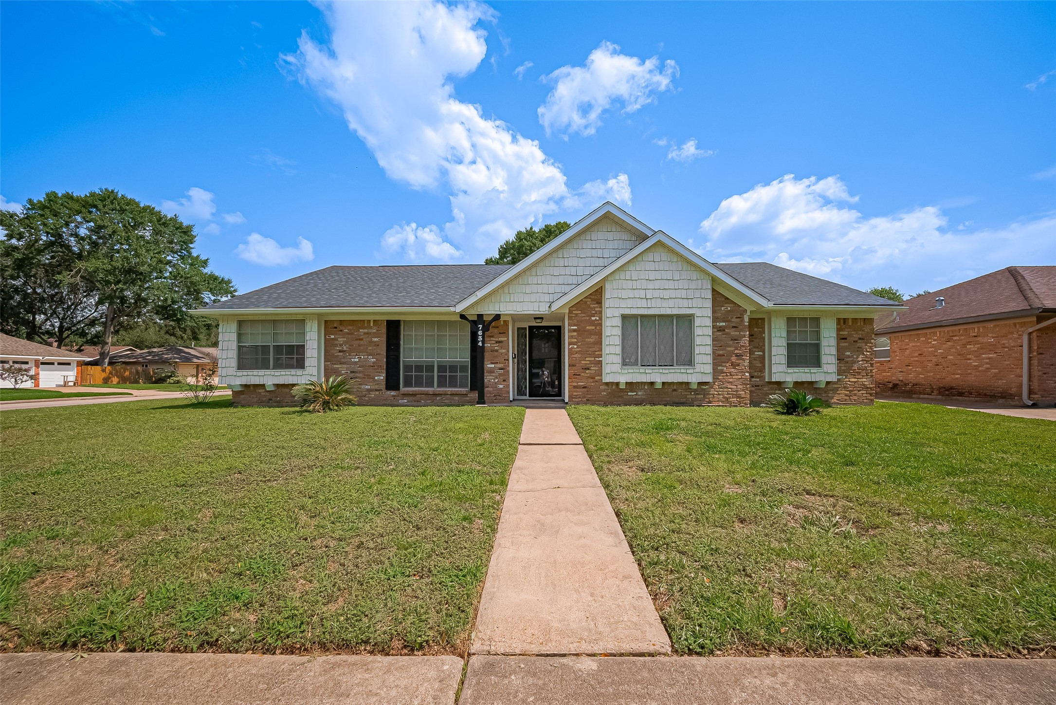 7634 Braesdale Lane Houston TX 77071