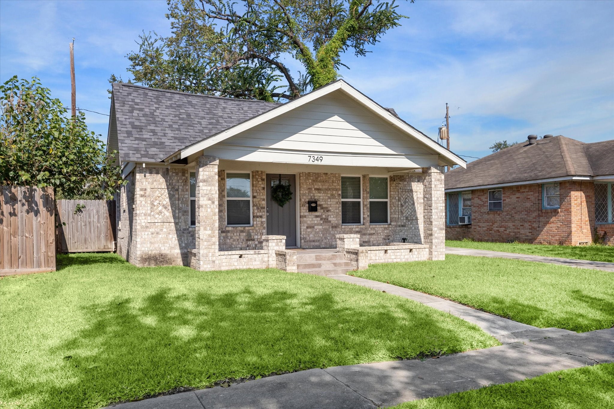 7349 Walker Street Houston TX 77011