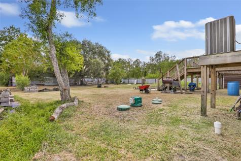 170 County Road 6035 Dayton TX 77535