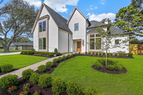 208 Echo Avenue Friendswood TX 77546