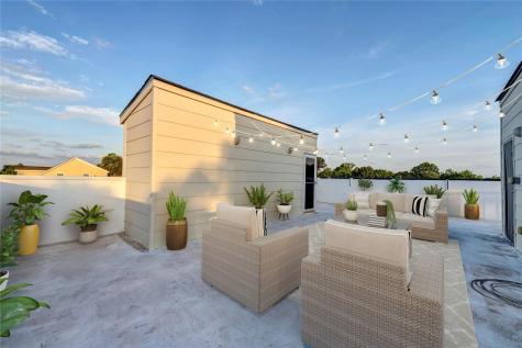 344 W 24th Street Houston TX 77008