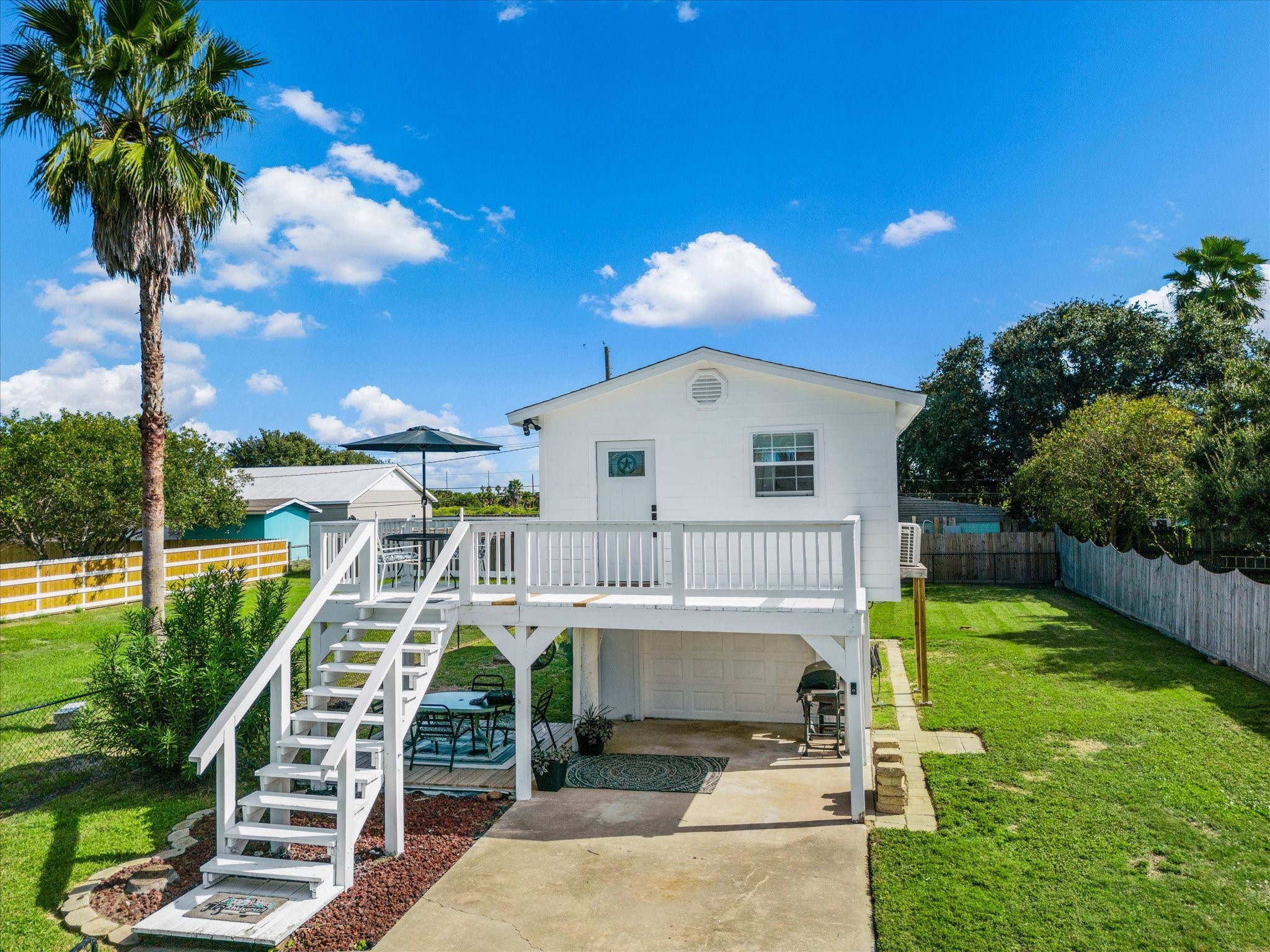 11821 Dale Street Galveston TX 77554