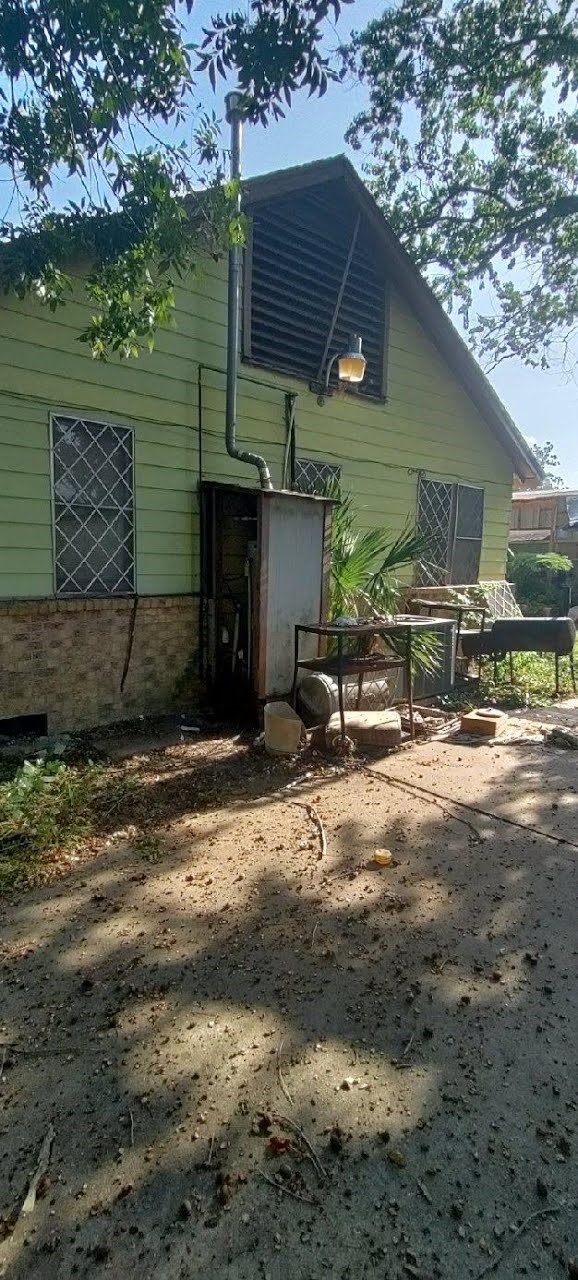 2115 Melbourne Street Houston TX 77026