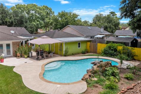 507 Liberty Circle Friendswood TX 77546