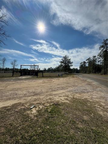 3660 Fm 1013 Road Hillister TX 77624