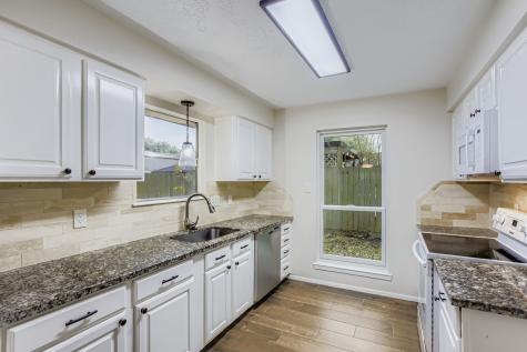 17706 Fife Lane Webster TX 77598