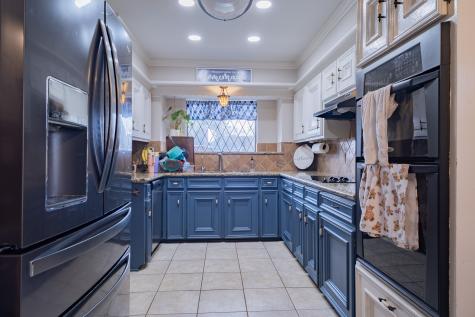 1203 Middlecreek Street Friendswood TX 77546