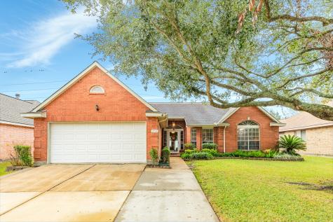 2718 N Larkspur Circle Pearland TX 77584