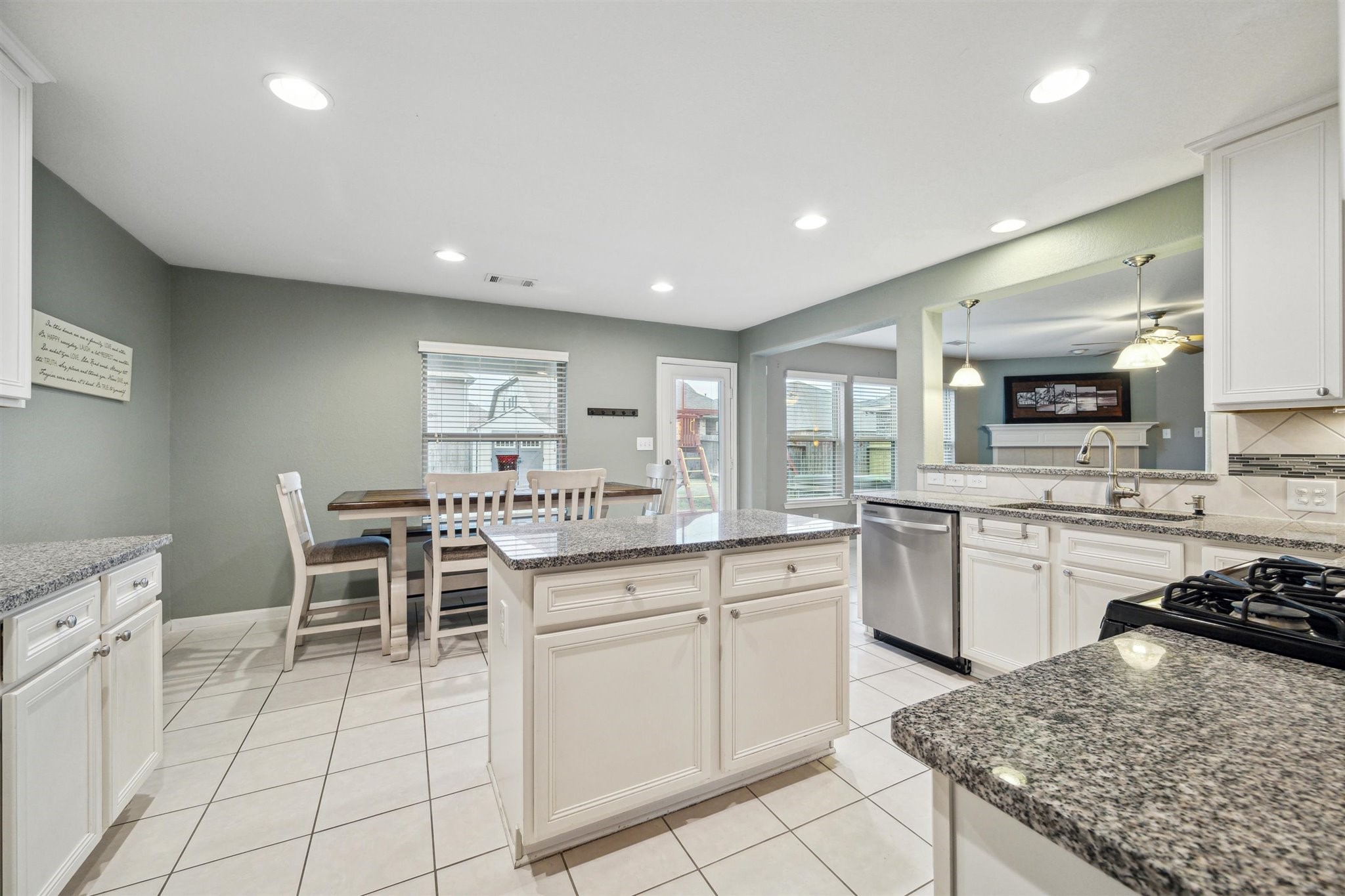 9953 Lazy Cove Lane Brookshire TX 77423