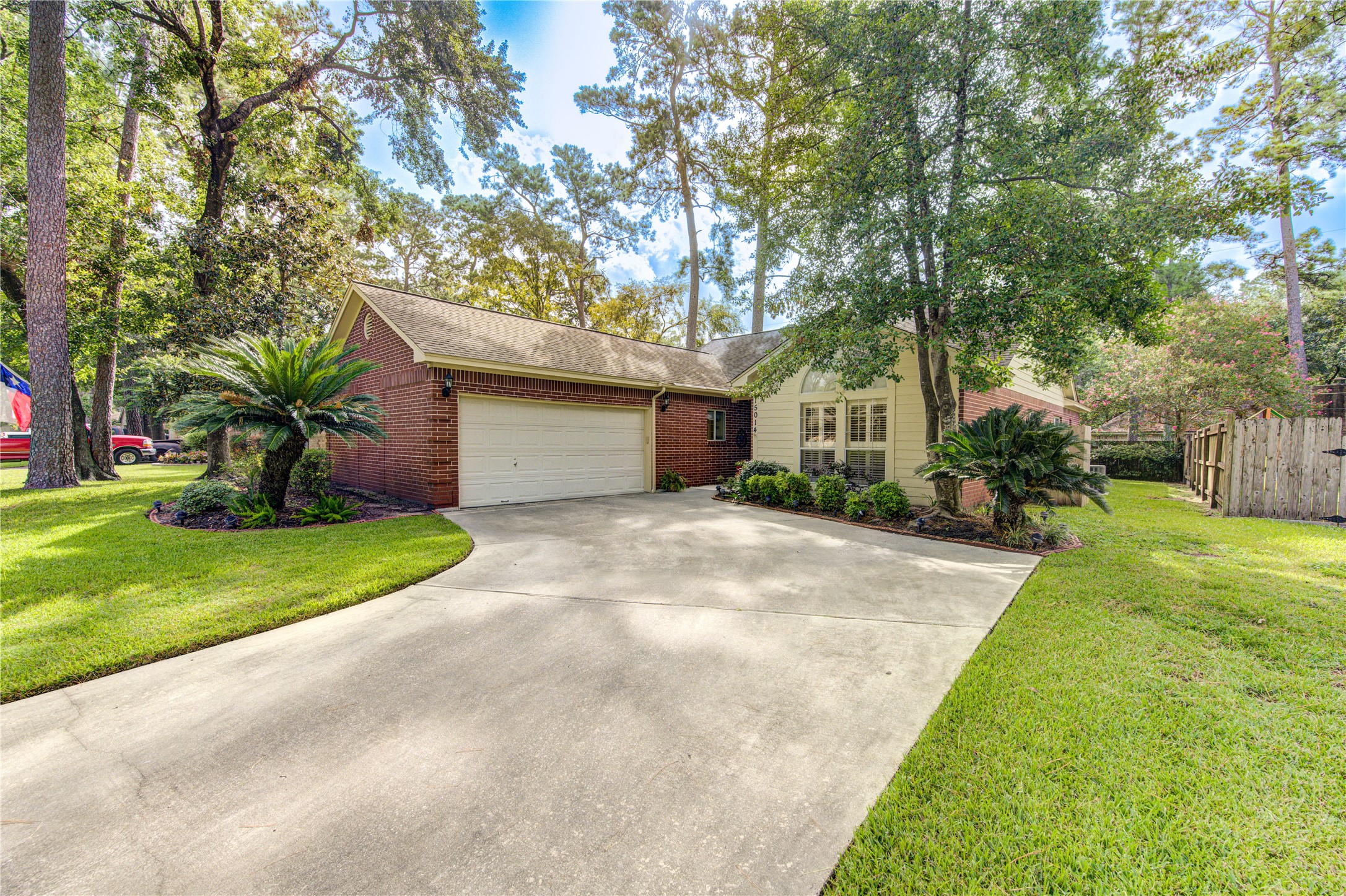 15014 Rolling Oaks Drive Houston TX 77070