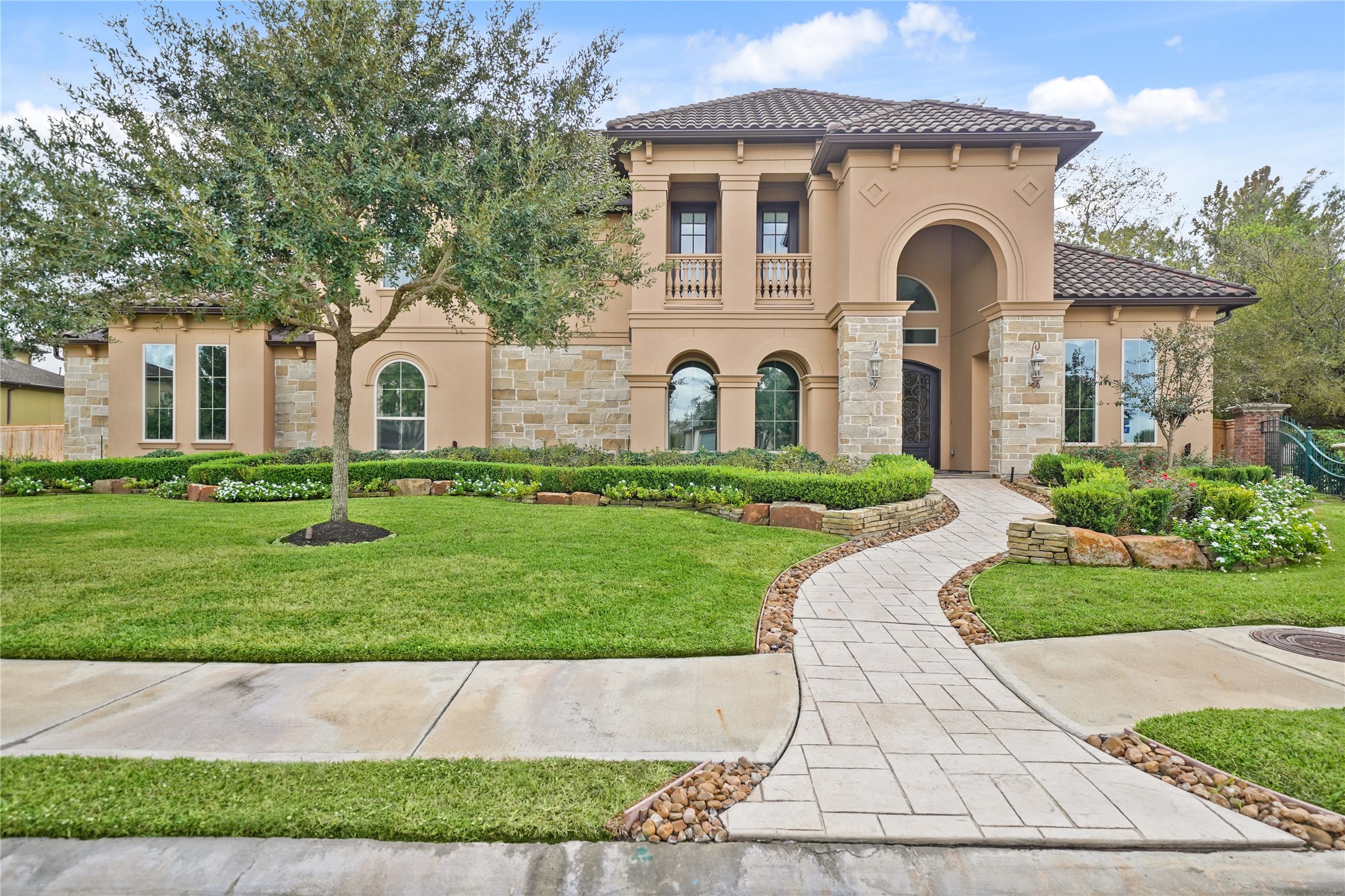 6 Heights Creek Drive Missouri City TX 77459