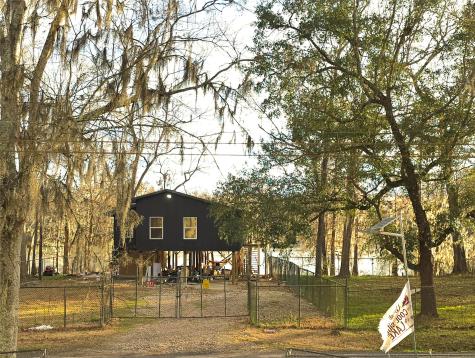 978 County Road 2859 Cleveland TX 77327