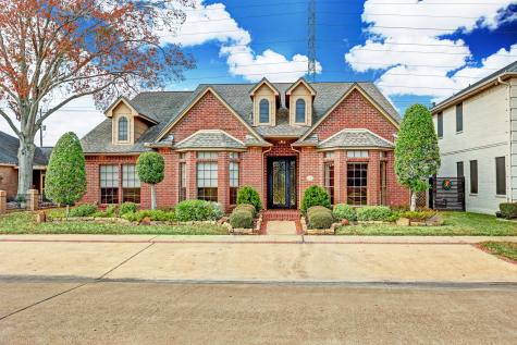 2704 Country Club Drive Pearland TX 77581