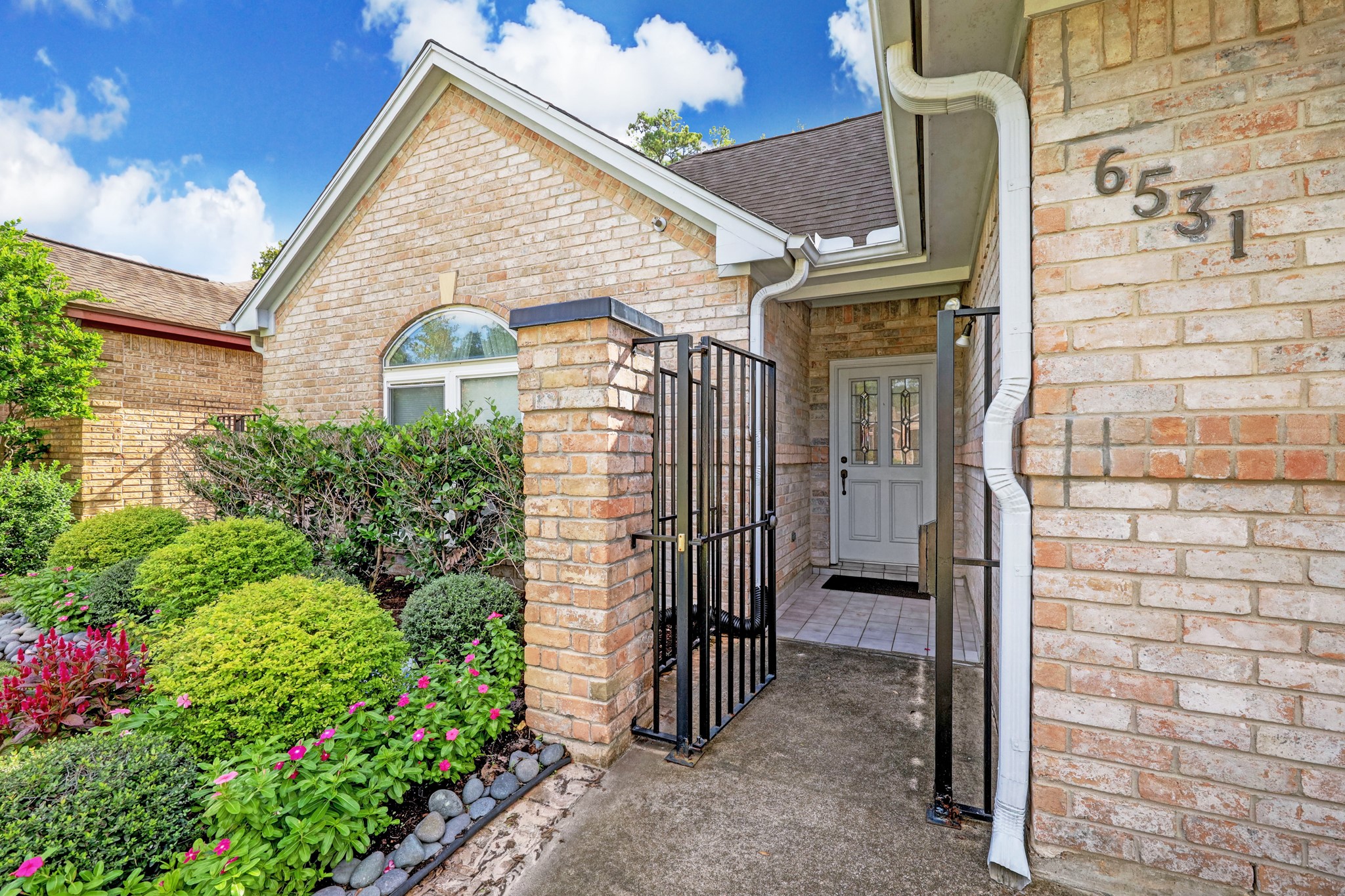 6531 Shinnecock Hills Drive Houston TX 77069