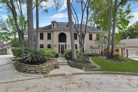 1702 Dewberry Brook Court Kingwood TX 77345