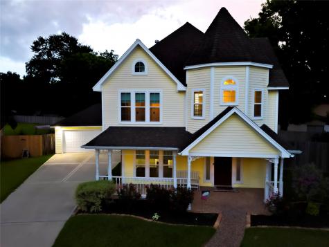10622 Duke Of York Court Houston TX 77070