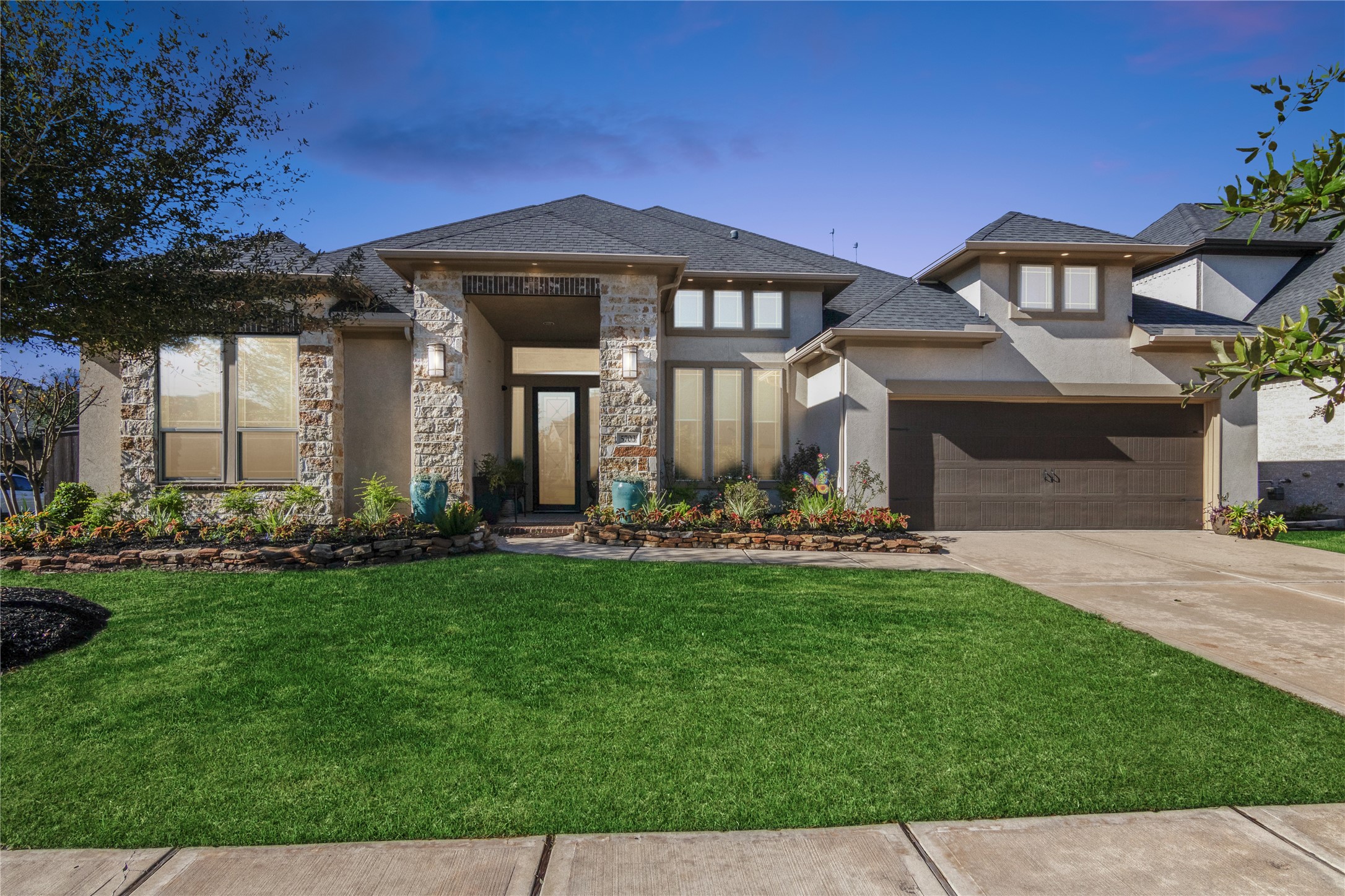 5703 Bell Cliff Court Houston TX 77059