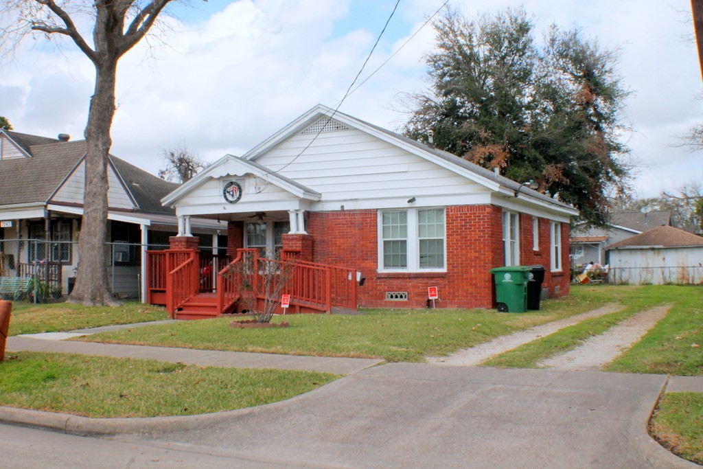 7047 Hemlock Street Houston TX 77087
