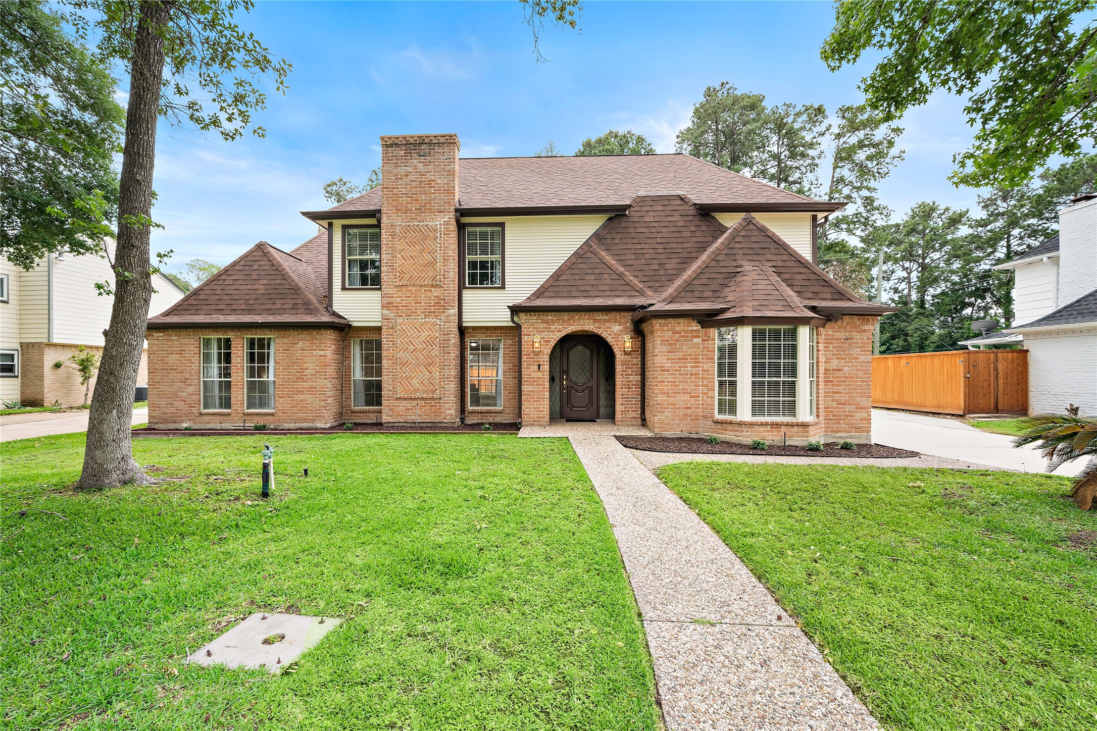 2023 Roanwood Drive Houston TX 77090