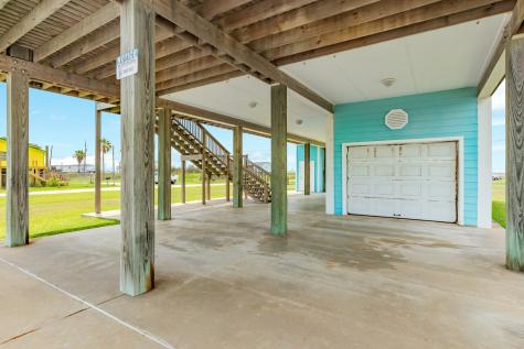 516 Treaty Drive Surfside Beach TX 77541