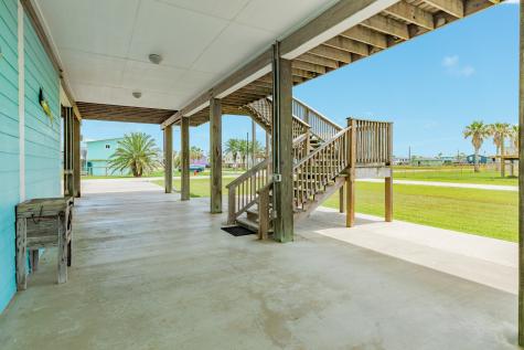 516 Treaty Drive Surfside Beach TX 77541