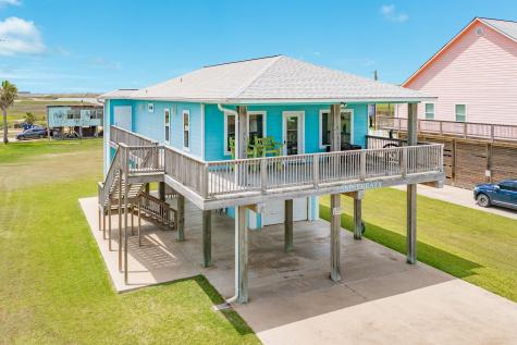 516 Treaty Drive Surfside Beach TX 77541