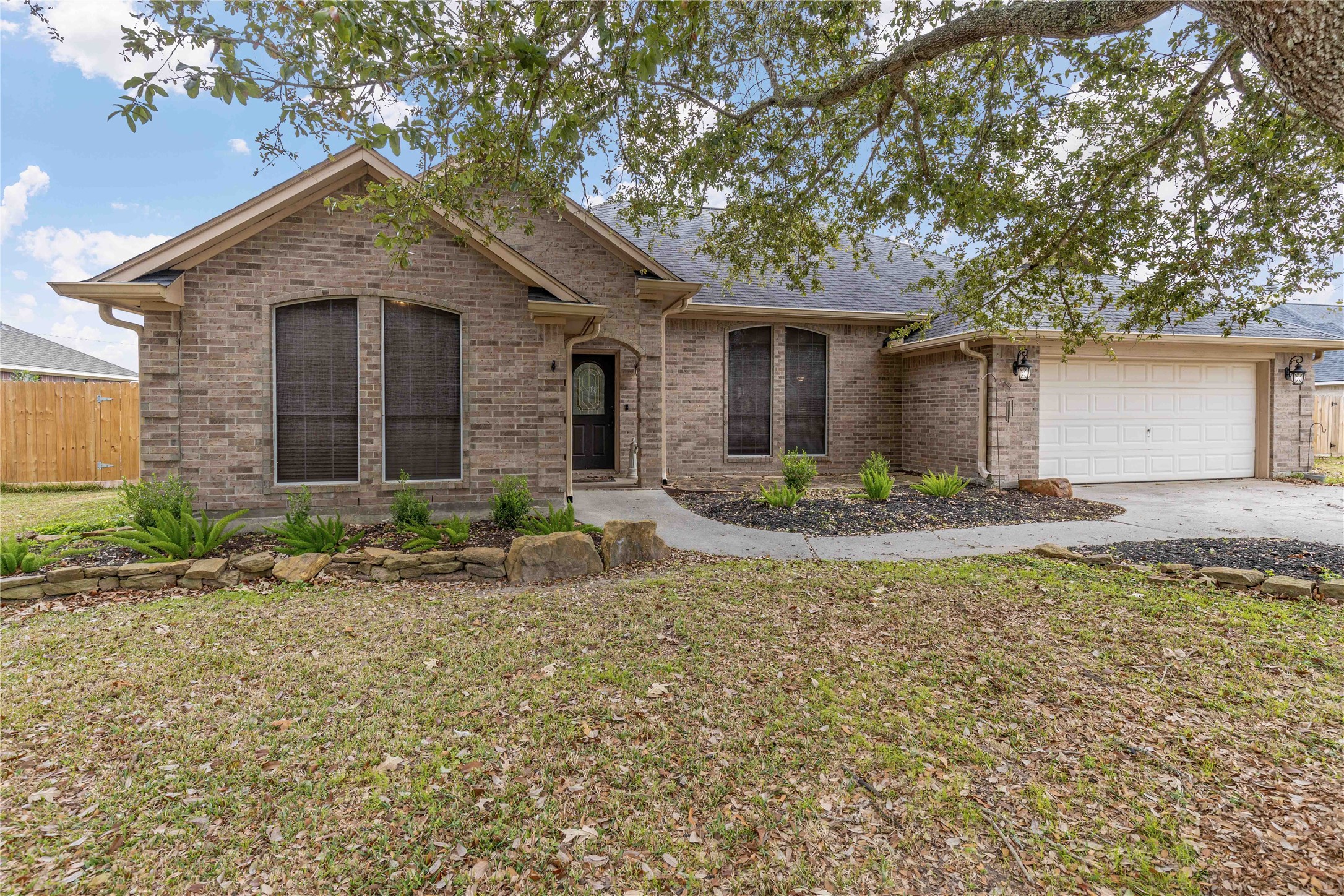 2015 Magnolia Bend Baytown TX 77523