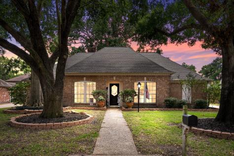 7718 Club Lake Drive Houston TX 77095