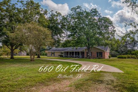 660 Oil Field Road Bellville TX 77418