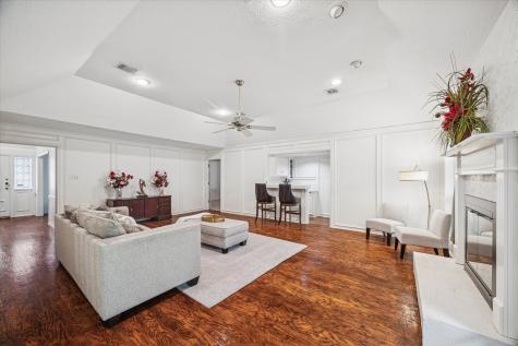 6723 Apple Valley Lane Houston TX 77069