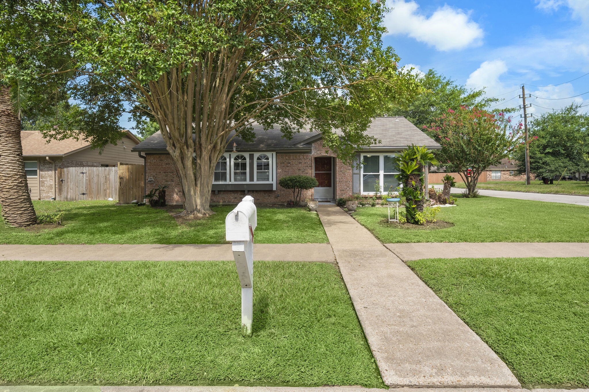 2531 Village Oak Drive Katy TX 77493