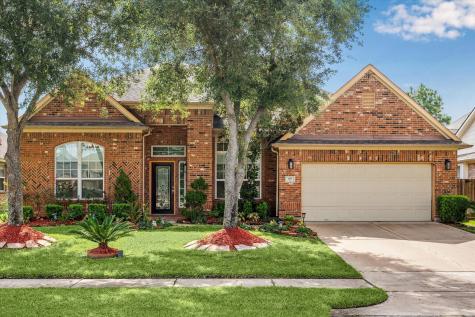 2401 Harbor Chase Drive Pearland TX 77584